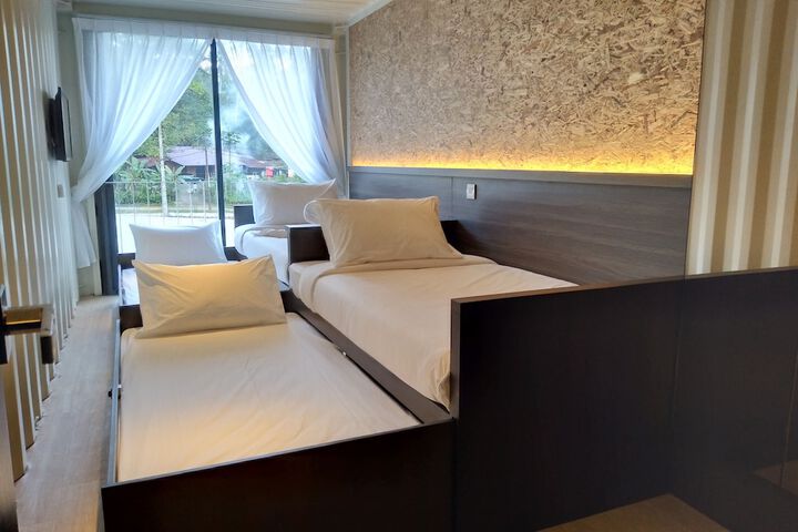 Room 11 of 73