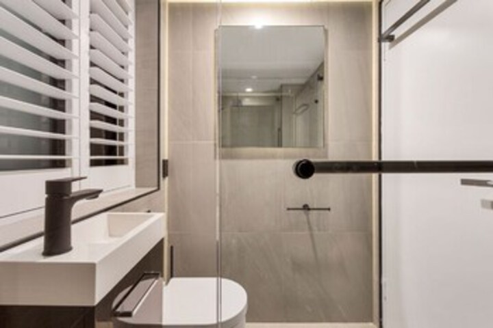 Room 4 of 29