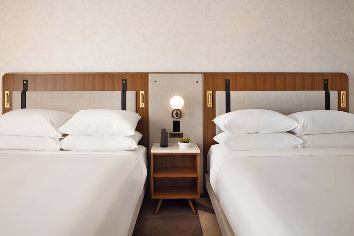Room 21 of 52