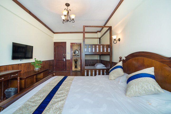 Room 21 of 43
