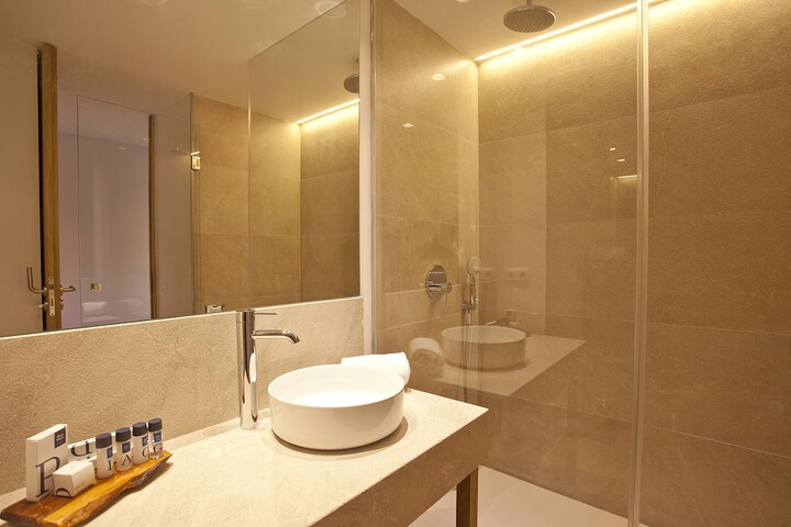 Bathroom Interior Photo