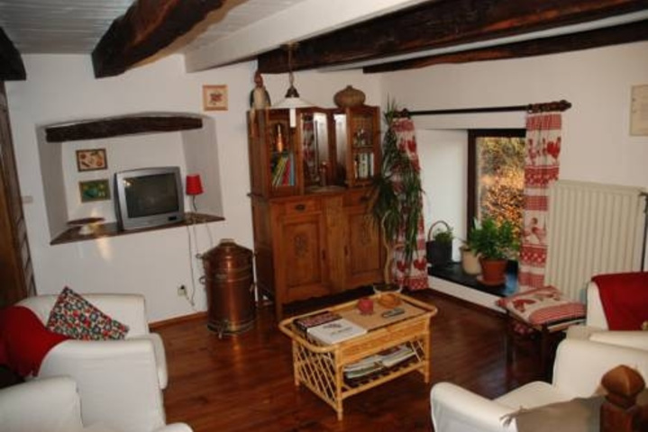 Room 2 of 12
