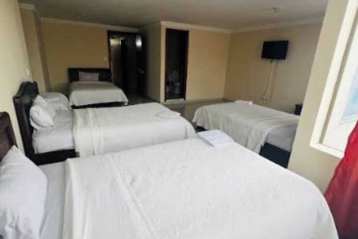 Room 27 of 39