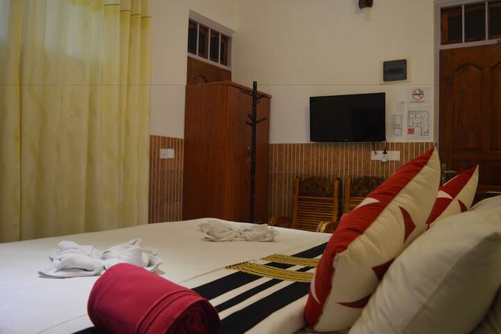 Room 6 of 20