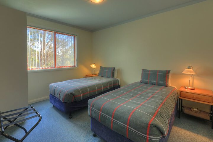 Room 21 of 195