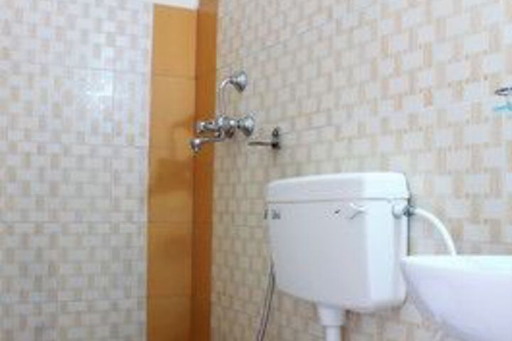 Room 6 of 34