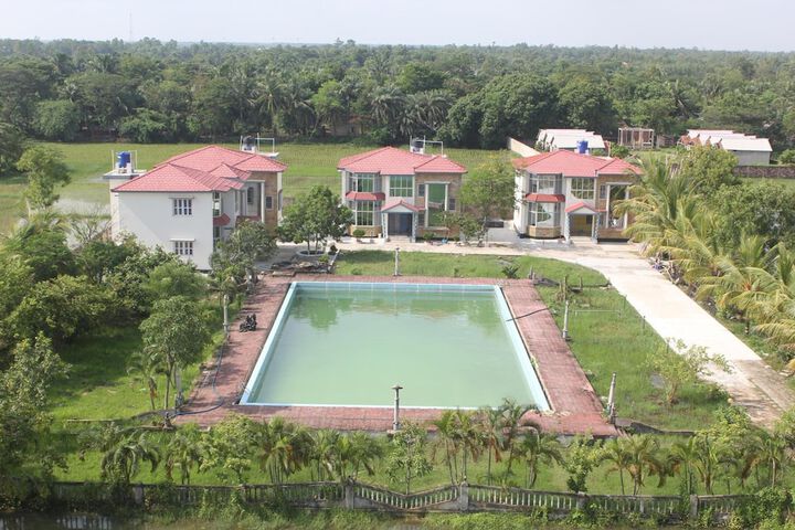 Pool 17 of 65