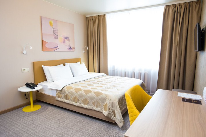Room 6 of 52