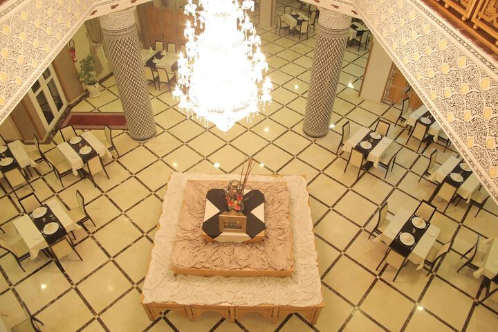Entrance & Lobby
