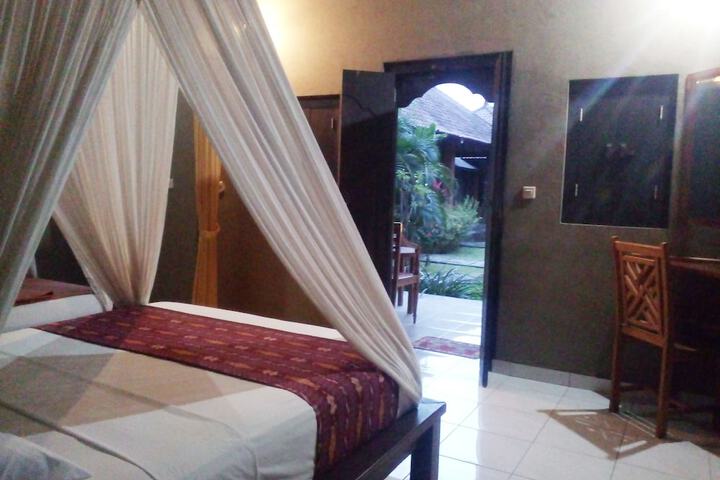 Room 28 of 121