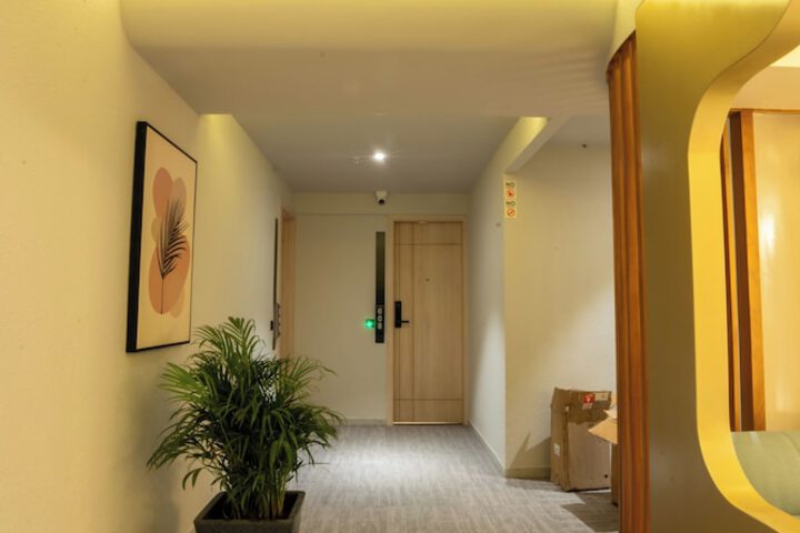 Hotel Interior 3 of 90