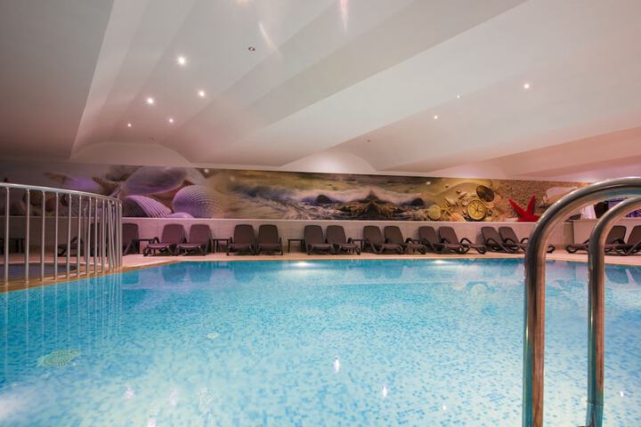 Pool 19 of 76