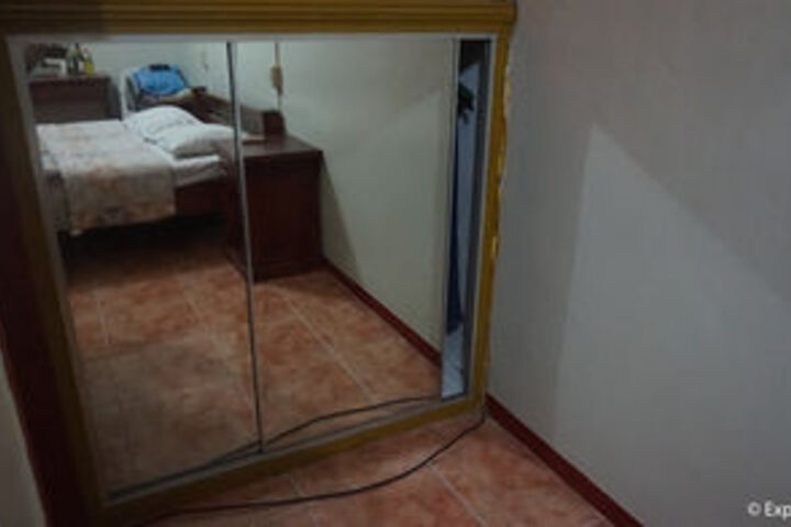 Room 21 of 33