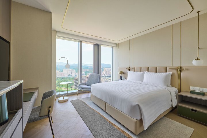 Room 15 of 91