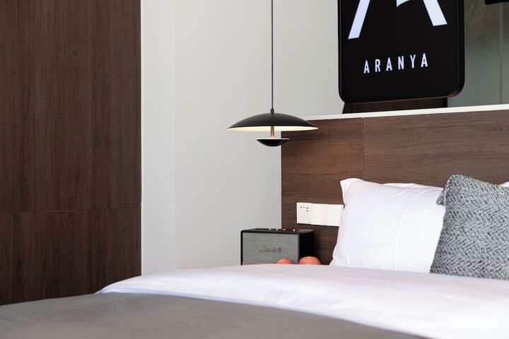 Room 70 of 288
