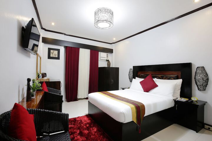 Room 7 of 42