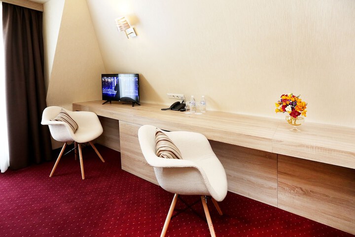 Room 30 of 64