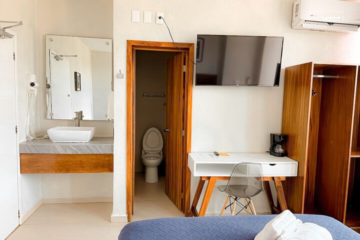 Room 47 of 121