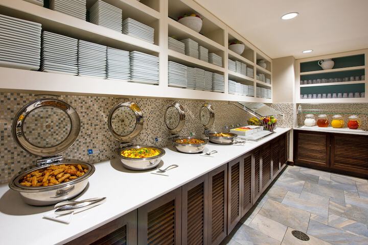 Breakfast area