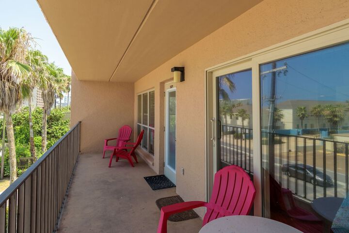 Terrace/Patio 13 of 25