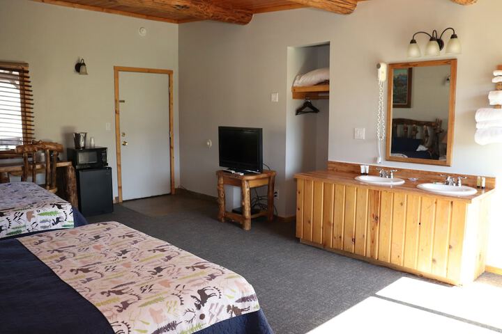 Room 22 of 81