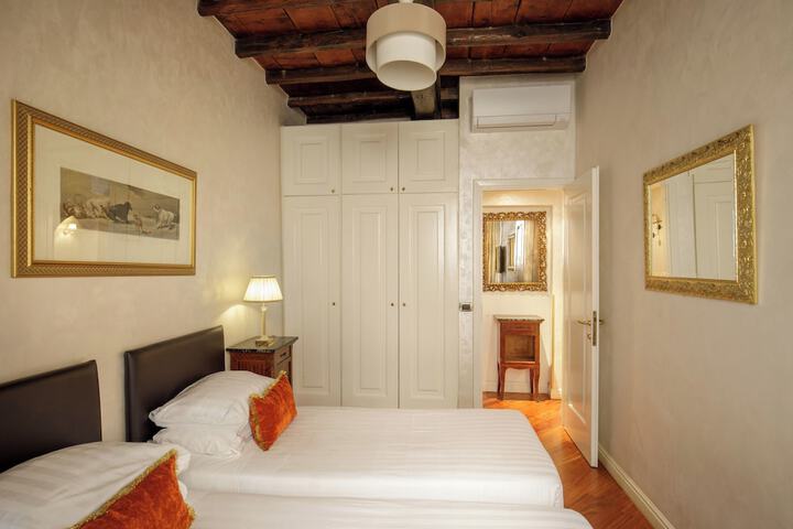 Room 37 of 289