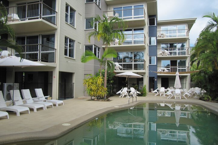 Pool 24 of 30