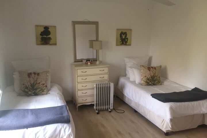 Room 5 of 43