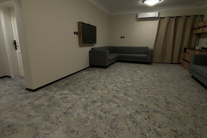 Room 16 of 24