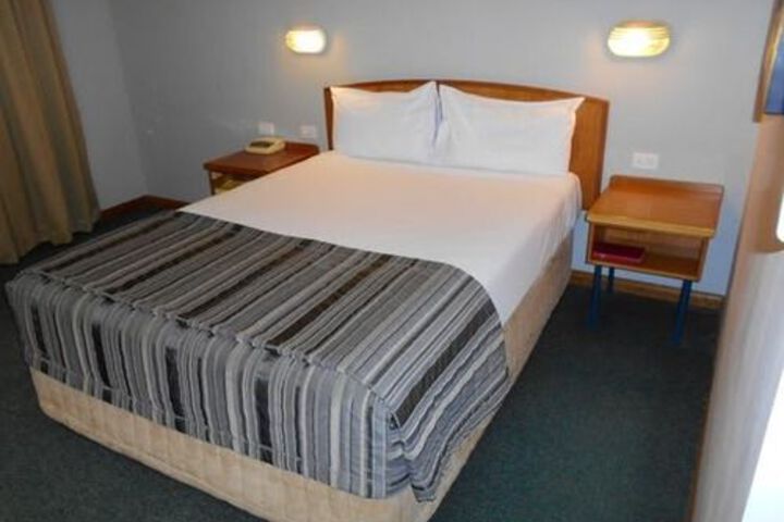 Room 4 of 29
