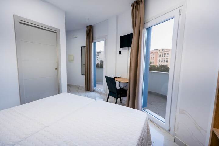 Room 8 of 26