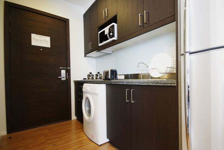 Private kitchenette