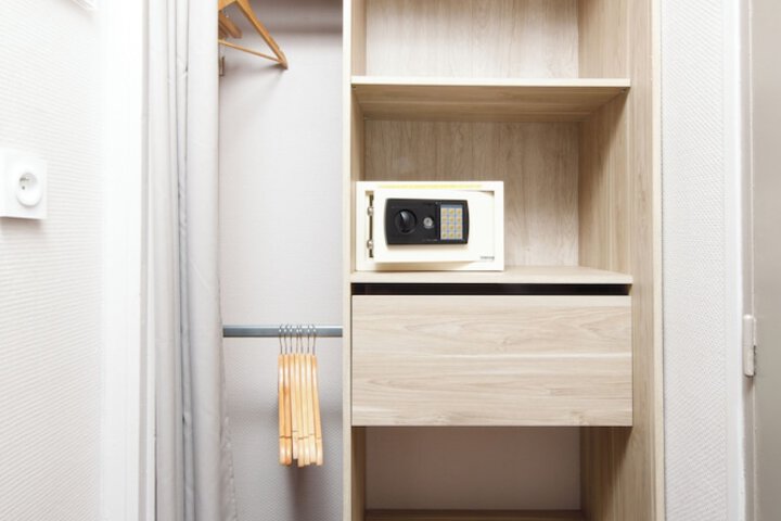 Room 5 of 67