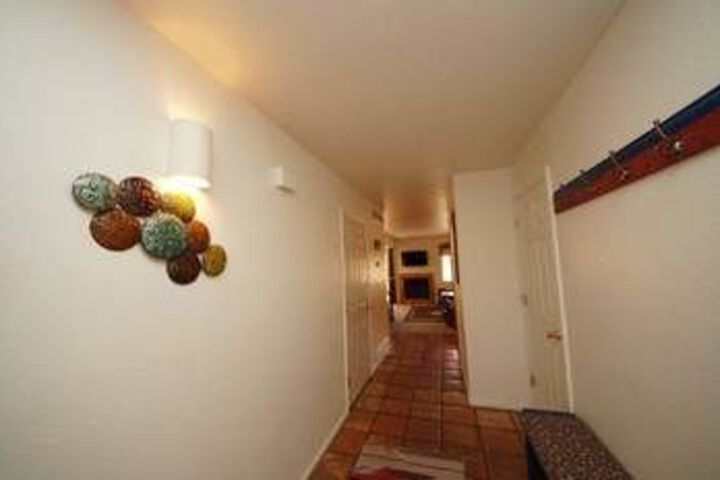 Ballroom/Hall 43 of 137