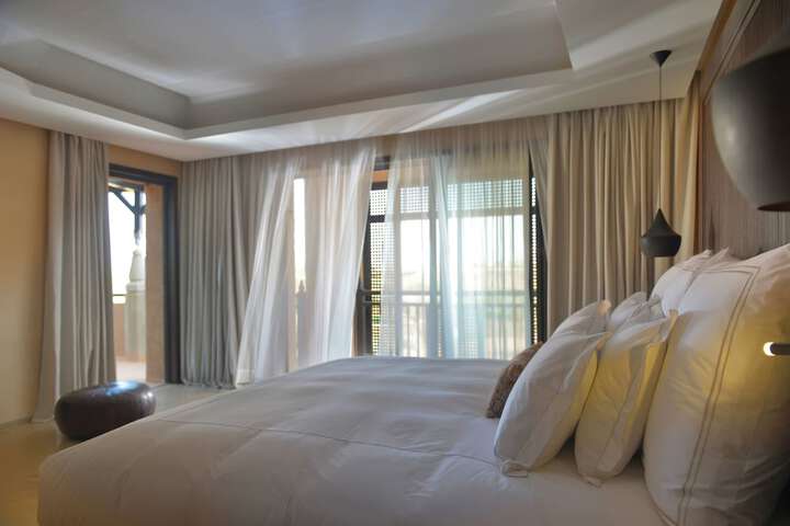 Room 9 of 212