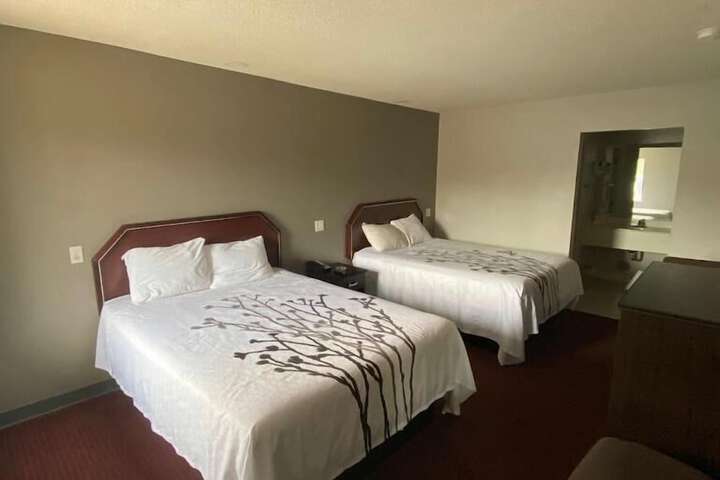 Room 7 of 13
