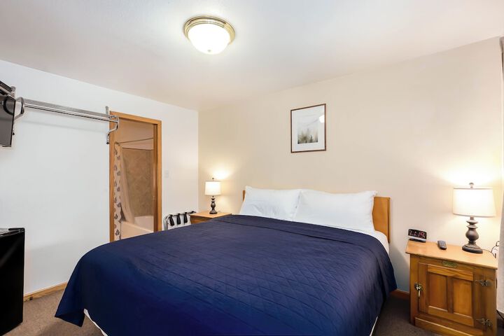 Room 17 of 30