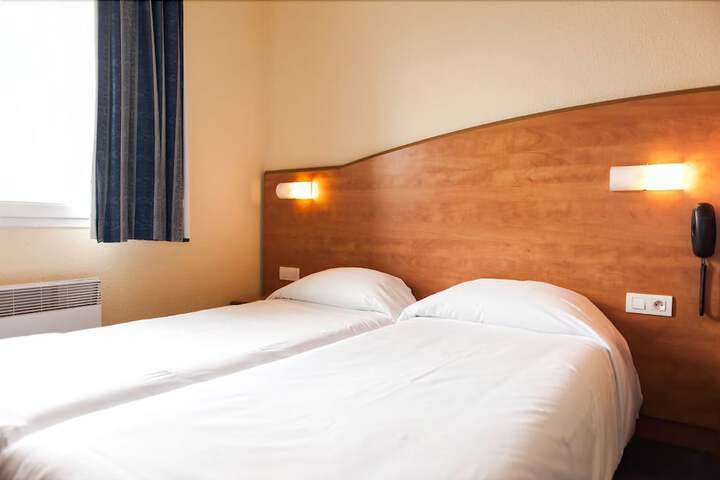 Room 15 of 92