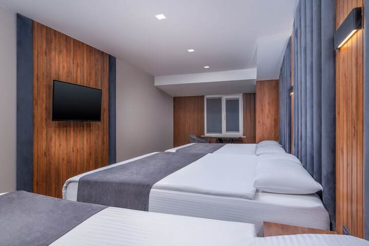 Room 7 of 50