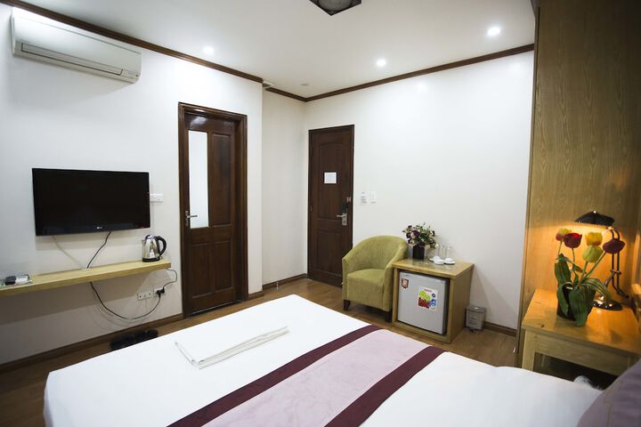 Room 11 of 60