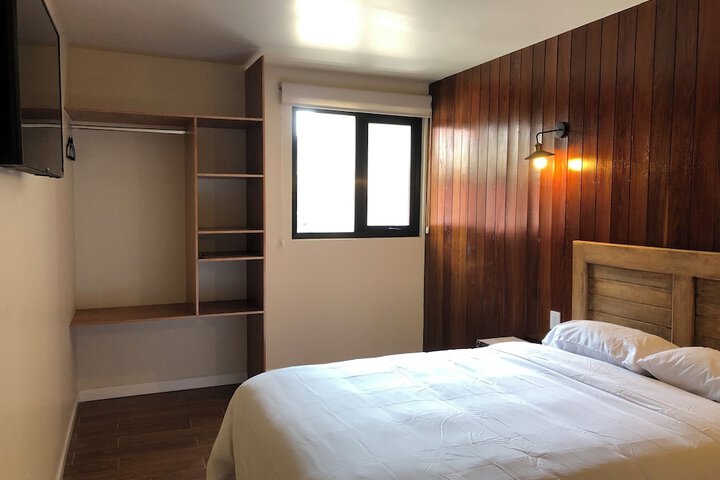 Room 4 of 57