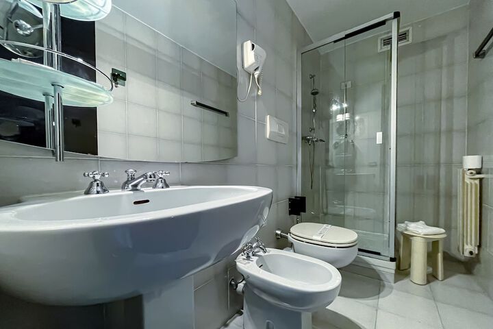 Clean Restrooms