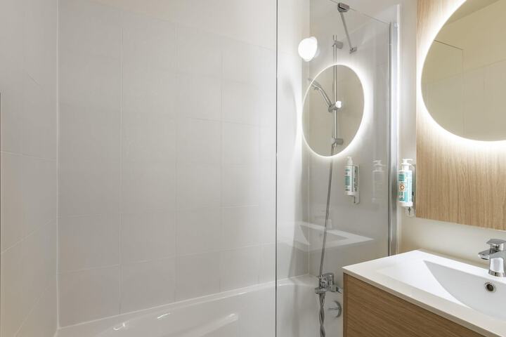 Bath Photo