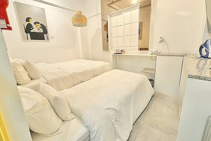 Room 6 of 43