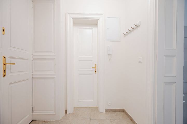 Room 26 of 113