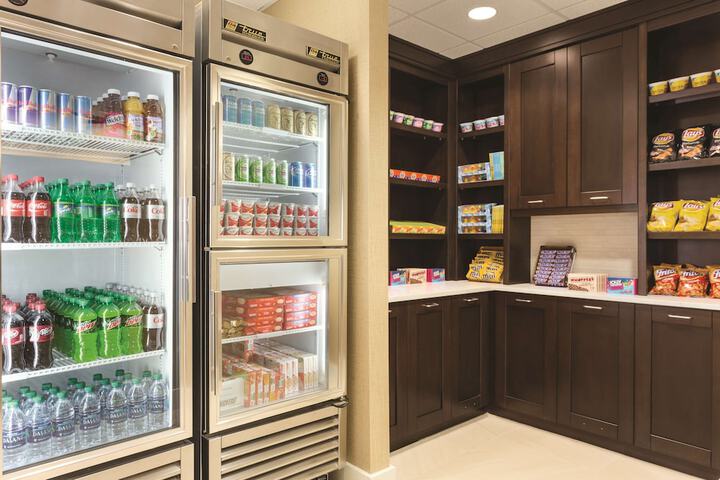 Snack bar