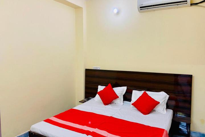 Hotel O Red Heart