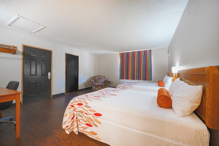 Room 18 of 60