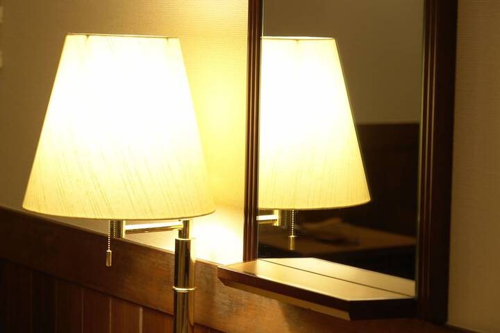 Room 17 of 35