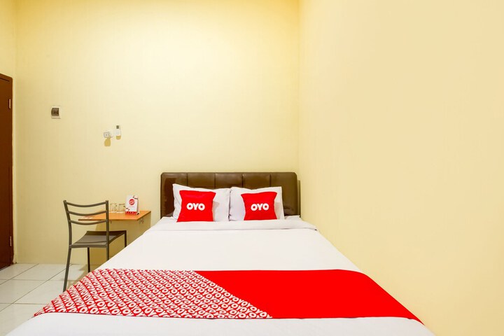Room 12 of 28